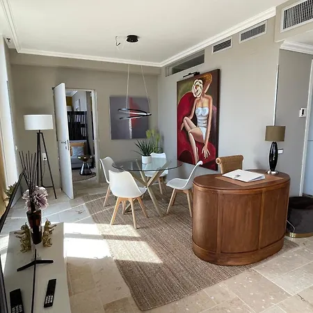 Deluxe Sunrise Sky Terrasse 2 Bedroom Design & Fantastic View * Тосколано-Мадерно