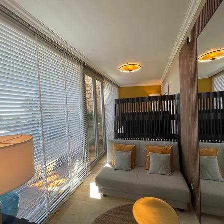 Deluxe Sunrise Sky Terrasse 2 Bedroom Design & Fantastic View Апартаменты Тосколано-Мадерно